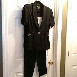 Beautiful dressy outfit size 8